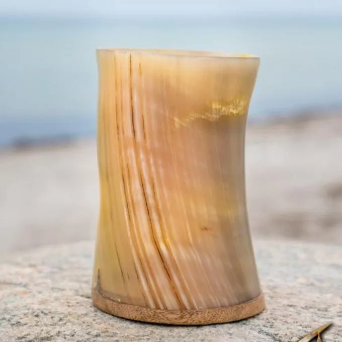 Epic Armoury Horn Cup Abenteurer, Licht 2 Epic Armoury Horn Cup Abenteurer, Licht – Bild 2