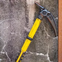 Epic Armoury LARP Eispickel, Gelb