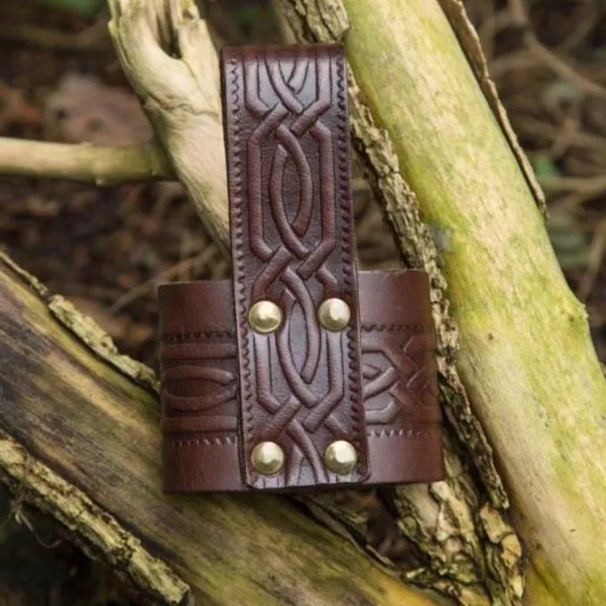 Epic Armoury Leder Trinkhornhalter Edda, Braun 4 Epic Armoury Leder Trinkhornhalter Edda, Braun – Bild 4