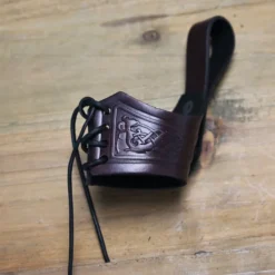 Mytholon Trinkhorn Gürtelhalter Castagir Rot -pagan NiedrigerPreis trinkhorn guertelhalter castagir rot 2