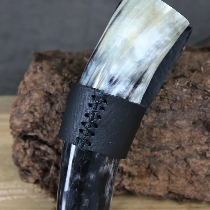 Mytholon Trinkhorn Gürtelhalter Louis Schwarz 4 Mytholon Trinkhorn Gürtelhalter Louis Schwarz – Bild 4